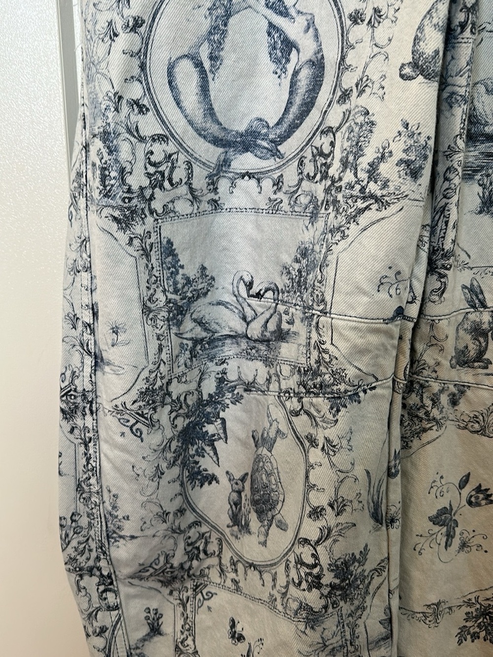 NWOT WE THE FREE PRINTED GOOD LUCK BARREL OVERALLS SIZE LARGE $225 - Picture 6 of 13